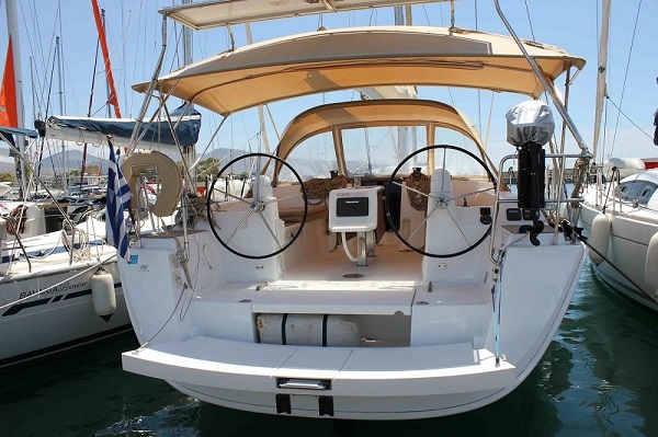 17 Dufour 450GL - Oscar Time - medsail_malta_sailing_yacht_charters - Stern