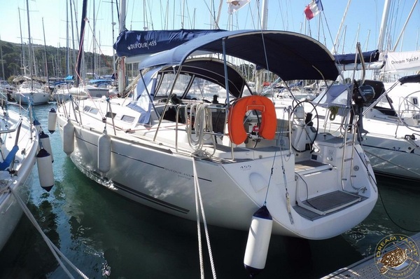 Dufour 455GL - Max​ - Medsail-Malta-Malta Charters - Marina